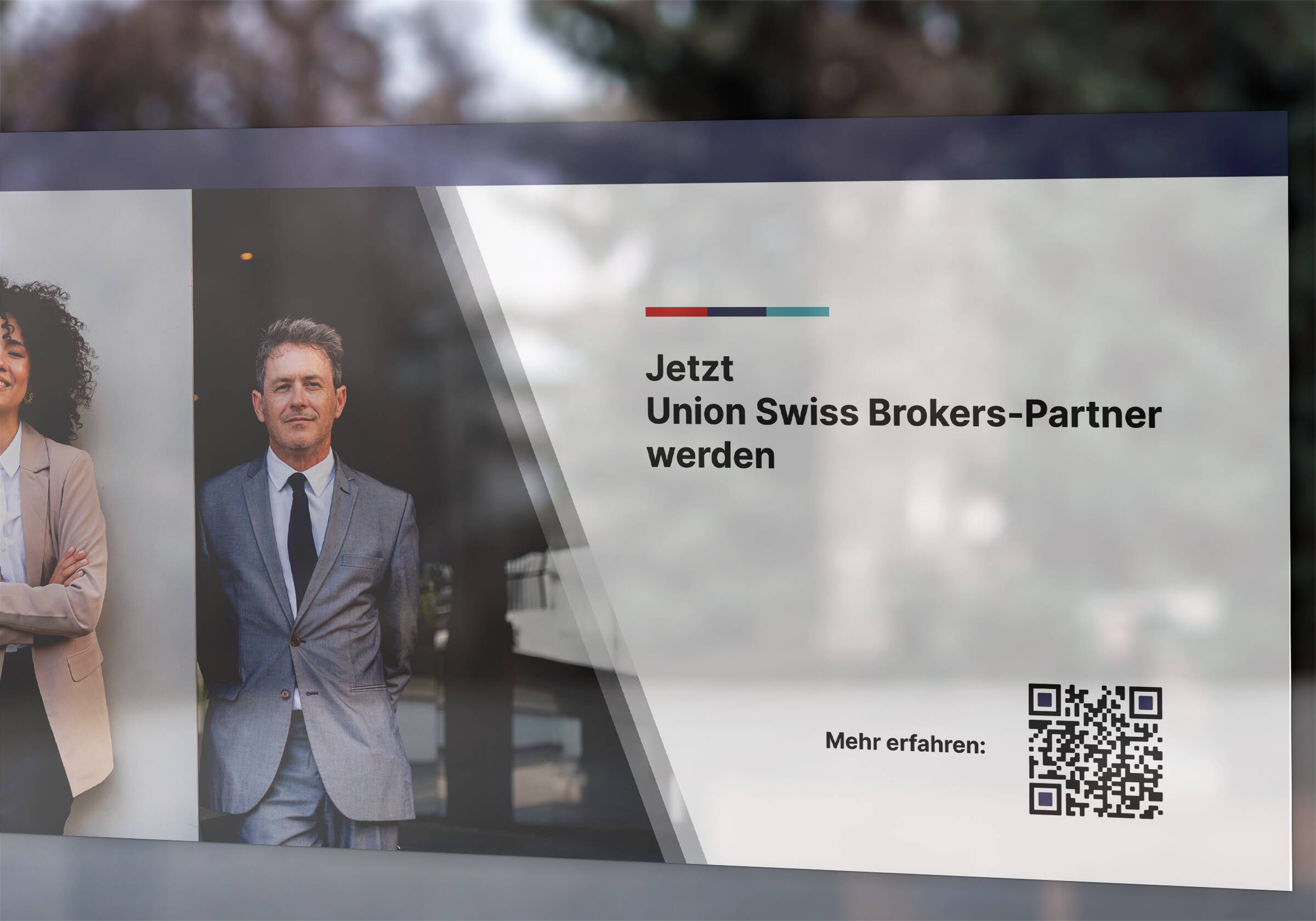 Ziehen Sie die Aufmerksamkeit Ihrer Kunden mit professionellen Schaufensterbeschriftungen auf sich. Vertrauen Sie auf GetLead AG für kreative und massgeschneiderte Lösungen.